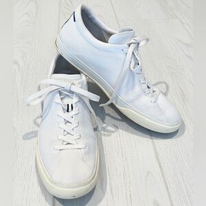 Rothy's Lace Up White Sneakers Sz 9 - Quiet Luxury Washable Knit - Repair Needed